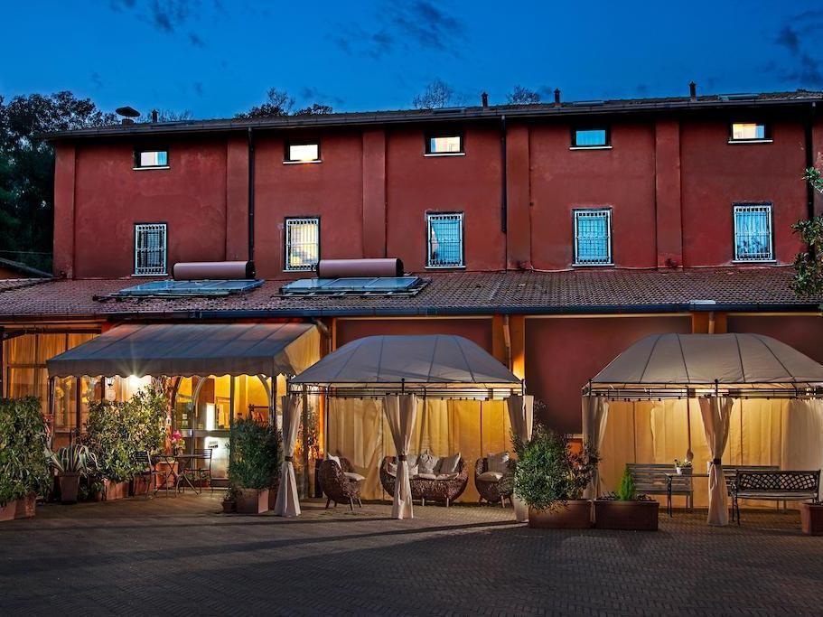 Hotel Casale Dei Massimi 2*